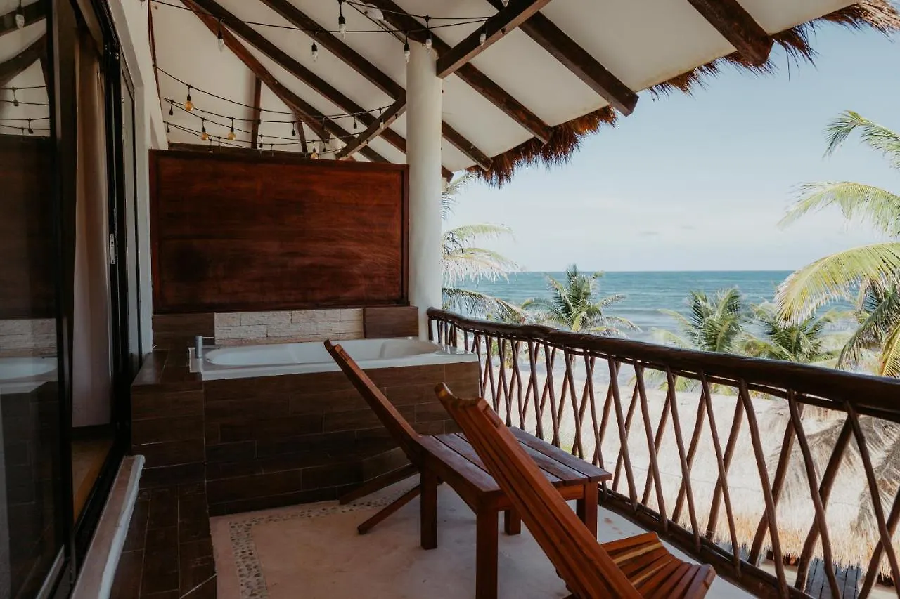 Hotel Cabanas Los Lirios Tulum