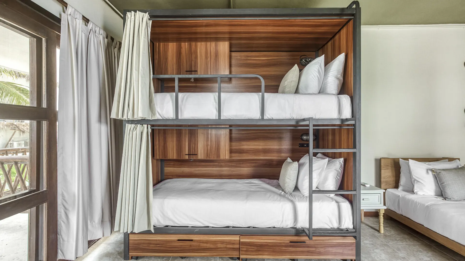 Hotel Cabanas Los Lirios 툴룸